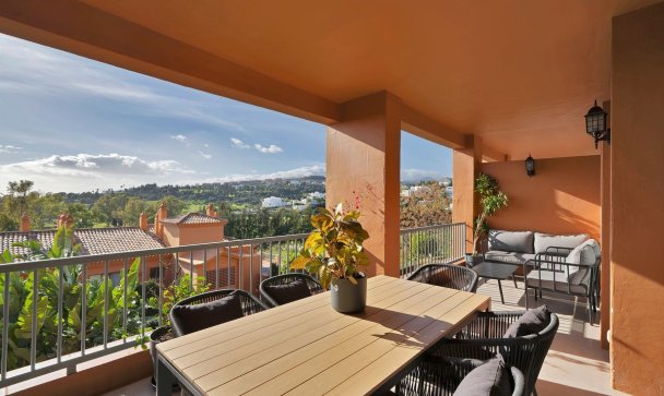 apartment - Resale - Estepona - Atalaya