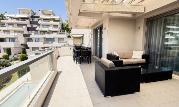 apartment - Resale - Estepona - Atalaya