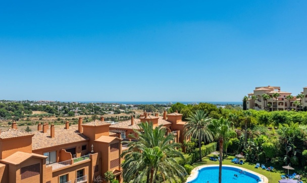 apartment - Resale - Estepona - Atalaya