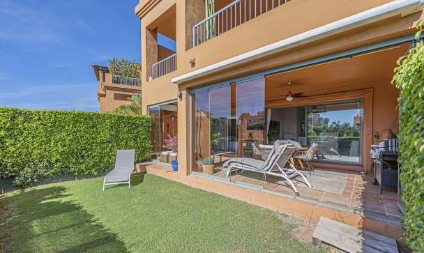 apartment - Resale - Estepona - Atalaya