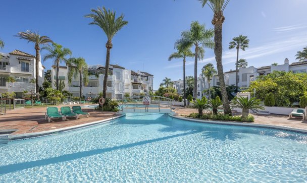 apartment - Resale - Estepona - Costalita
