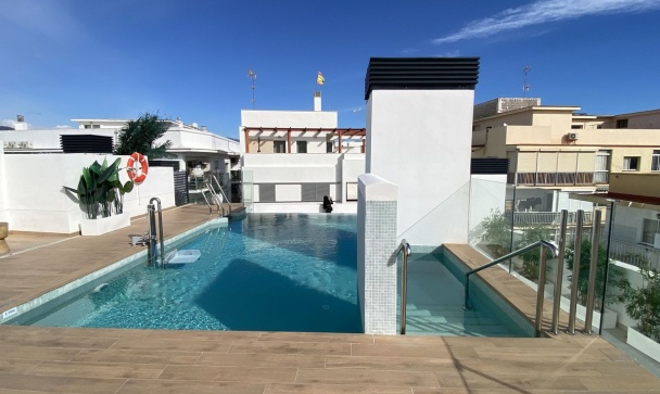 apartment - Resale - Estepona - Estepona Centro