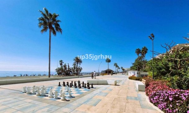 apartment - Resale - Estepona - Estepona Centro