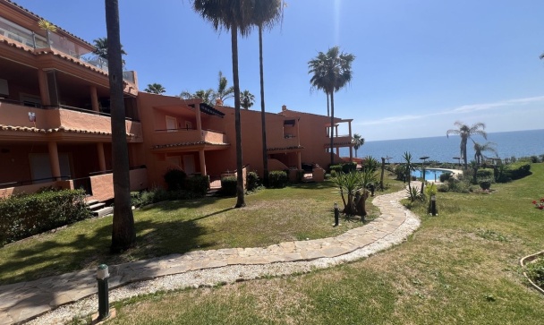 apartment - Resale - Estepona - Estepona Centro