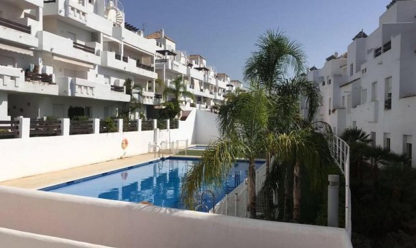 apartment - Resale - Estepona - Estepona Centro
