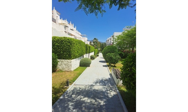 apartment - Resale - Estepona - Selwo