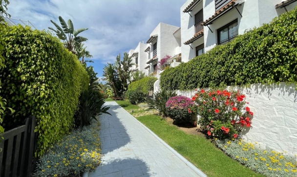 apartment - Resale - Estepona - Selwo