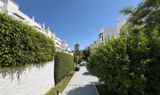 apartment - Resale - Estepona - Selwo