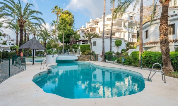 apartment - Resale - Marbella - Elviria