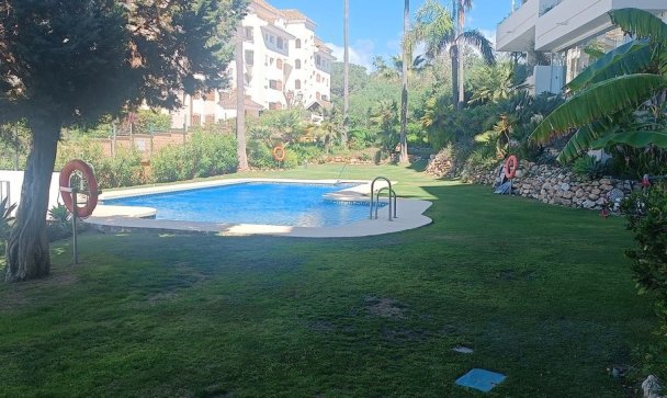 apartment - Resale - Marbella - Elviria