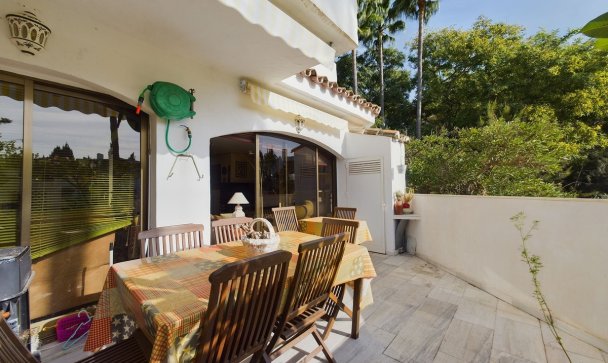 apartment - Resale - Marbella - Elviria