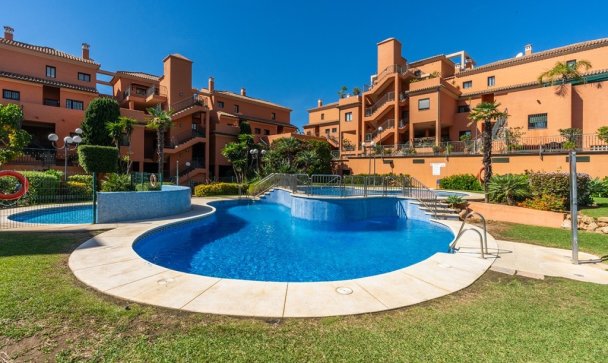 apartment - Resale - Marbella - Elviria