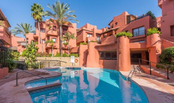 apartment - Resale - Marbella - Elviria