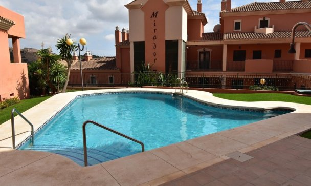 apartment - Resale - Marbella - Elviria