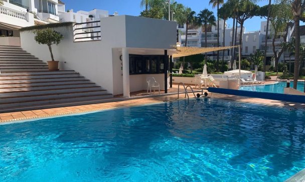 apartment - Resale - Marbella - Elviria