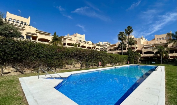 apartment - Resale - Marbella - Elviria