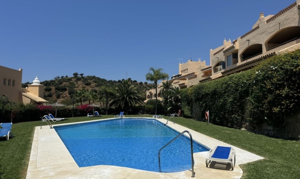 apartment - Resale - Marbella - Elviria