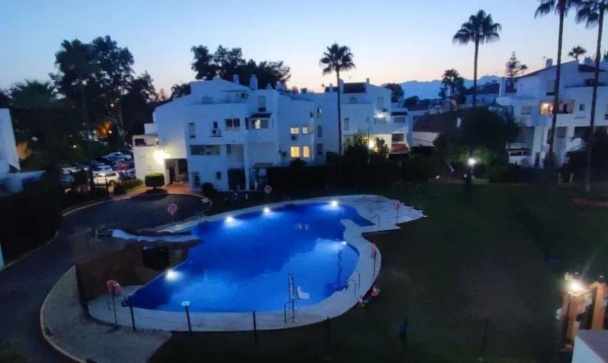 apartment - Resale - Marbella - Elviria