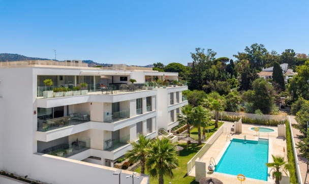 apartment - Resale - Marbella - Elviria