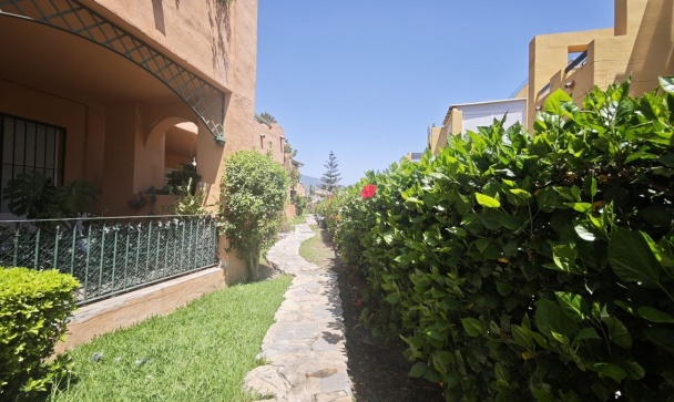 apartment - Resale - Marbella - Guadalmina Alta