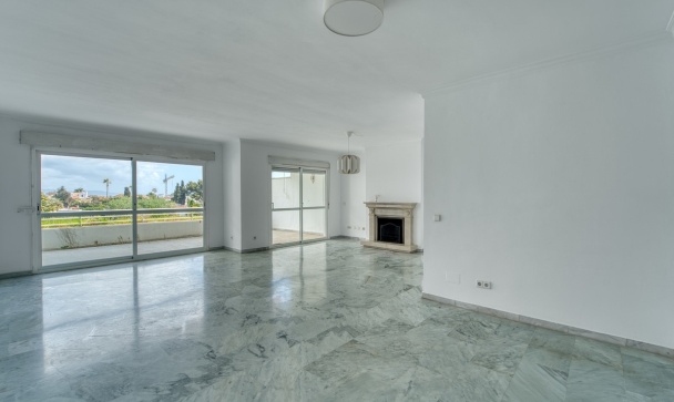 apartment - Resale - Marbella - Guadalmina Baja
