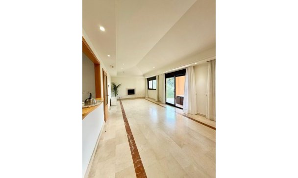 apartment - Resale - Marbella - Puerto Banús