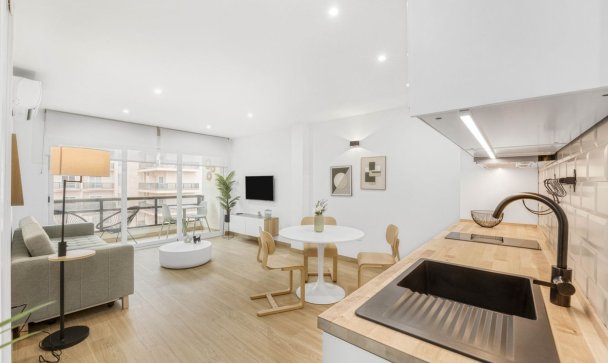 apartment - Resale - Torremolinos - La Carihuela