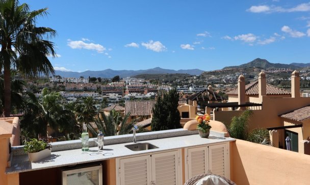 apartment - Wiederverkauf - Estepona - Atalaya
