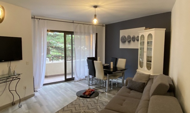 apartment - Wiederverkauf - Estepona - Atalaya