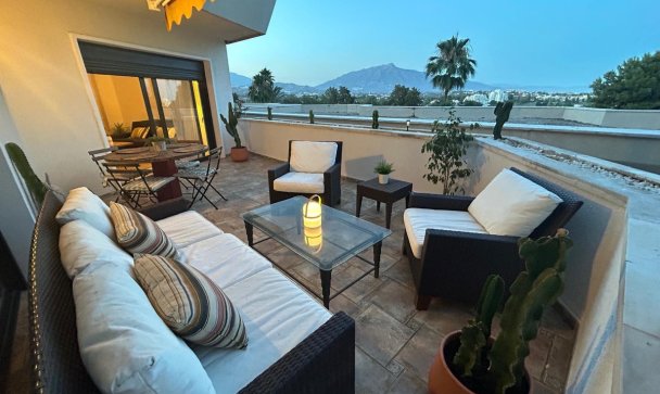 apartment - Wiederverkauf - Estepona - Atalaya