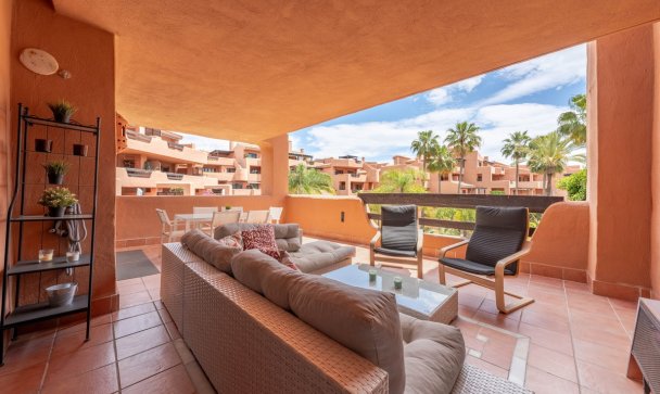 apartment - Wiederverkauf - Estepona - Estepona Centro