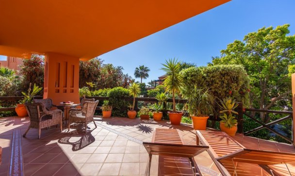 apartment - Wiederverkauf - Estepona - Estepona Centro