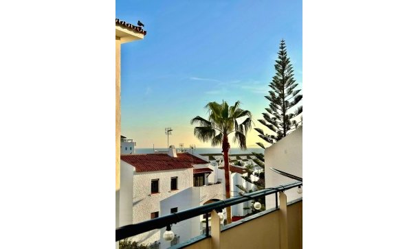 apartment - Wiederverkauf - Estepona - Estepona Centro