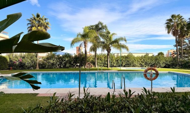 apartment - Wiederverkauf - Estepona - Estepona Centro