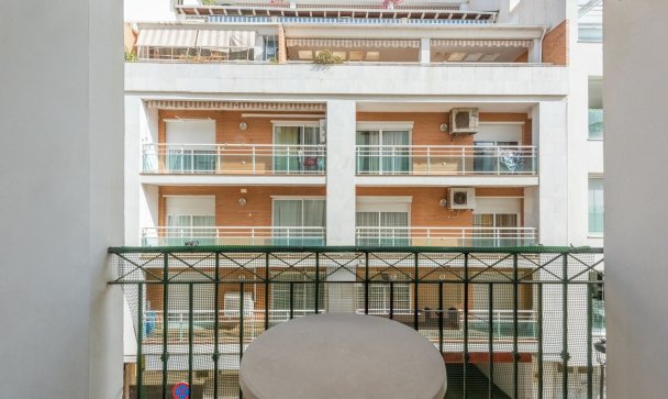 apartment - Wiederverkauf - Estepona - Estepona Centro