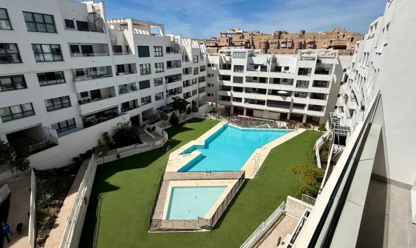 apartment - Wiederverkauf - Estepona - Estepona Centro
