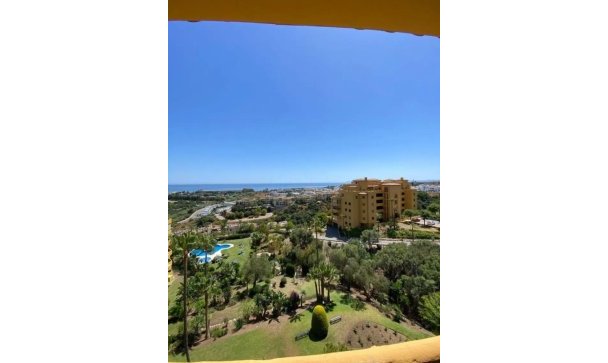 apartment - Wiederverkauf - Estepona - Estepona Centro