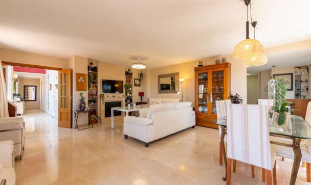 apartment - Wiederverkauf - Estepona - Estepona Centro