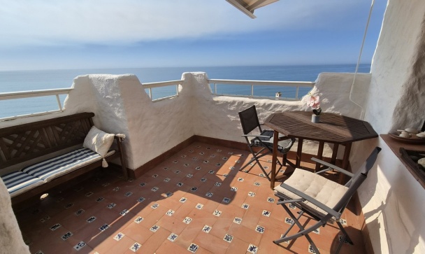 apartment - Wiederverkauf - Estepona - Estepona Centro