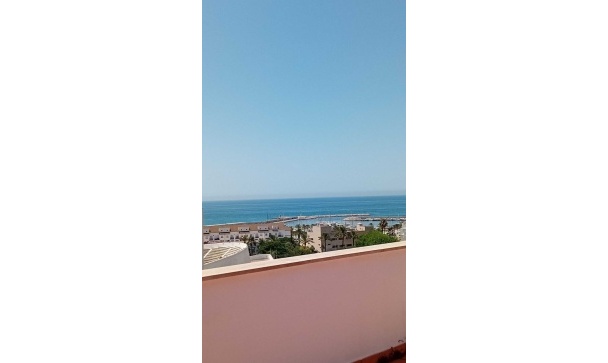 apartment - Wiederverkauf - Estepona - Estepona Centro
