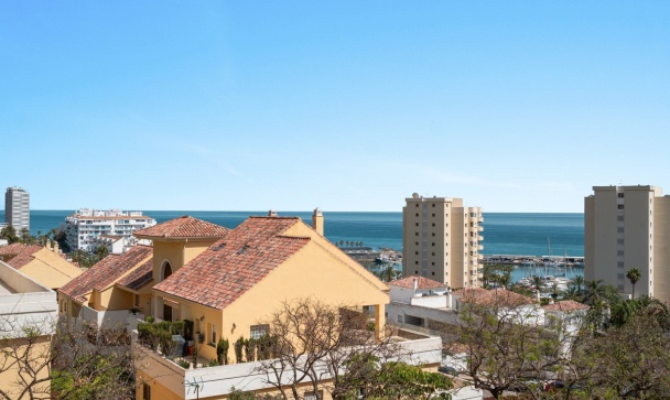apartment - Wiederverkauf - Estepona - Estepona Centro