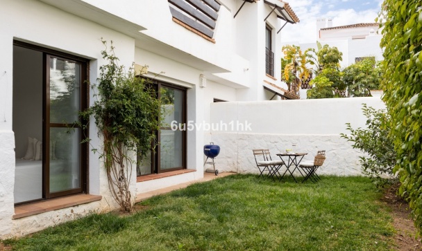 apartment - Wiederverkauf - Estepona - Estepona Centro