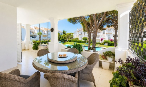 apartment - Wiederverkauf - Estepona - Estepona Centro