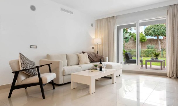 apartment - Wiederverkauf - Estepona - Estepona Centro