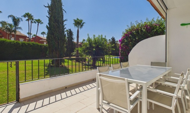 apartment - Wiederverkauf - Estepona - Estepona Centro