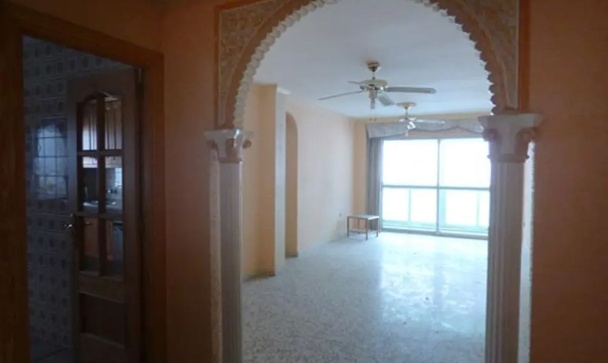 apartment - Wiederverkauf - Estepona - Estepona Centro
