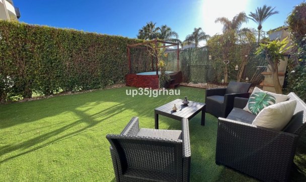 apartment - Wiederverkauf - Estepona - Estepona Centro