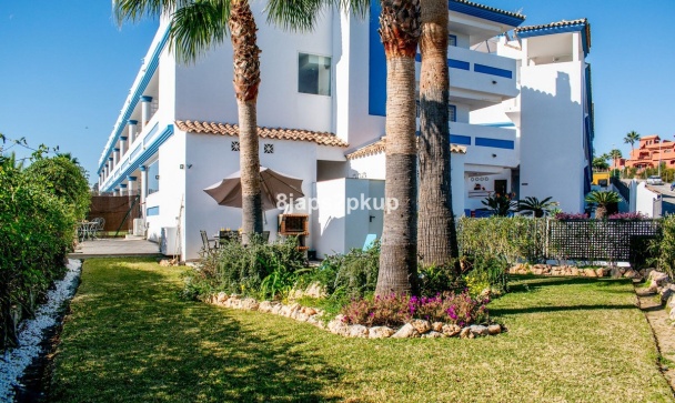 apartment - Wiederverkauf - Estepona - Estepona Centro