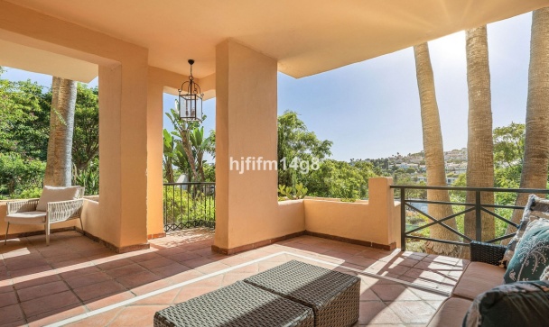 apartment - Wiederverkauf - Estepona - Estepona Centro