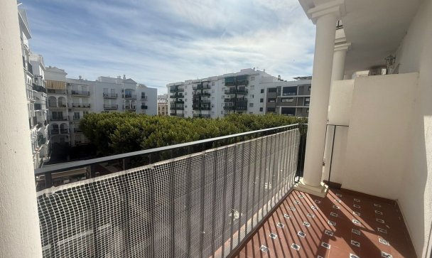 apartment - Wiederverkauf - Estepona - Estepona Centro